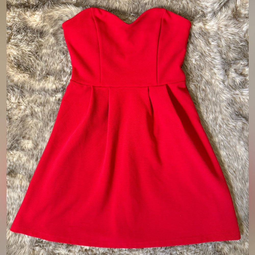 Forever 21 Sweetheart Strapless Dress